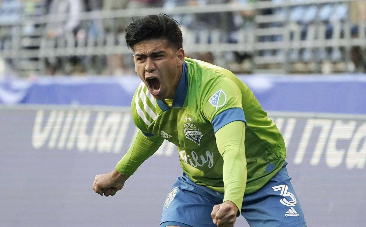 包含太稳了！大巴黎2-0西雅图海湾人，排名第一晋级1的词条