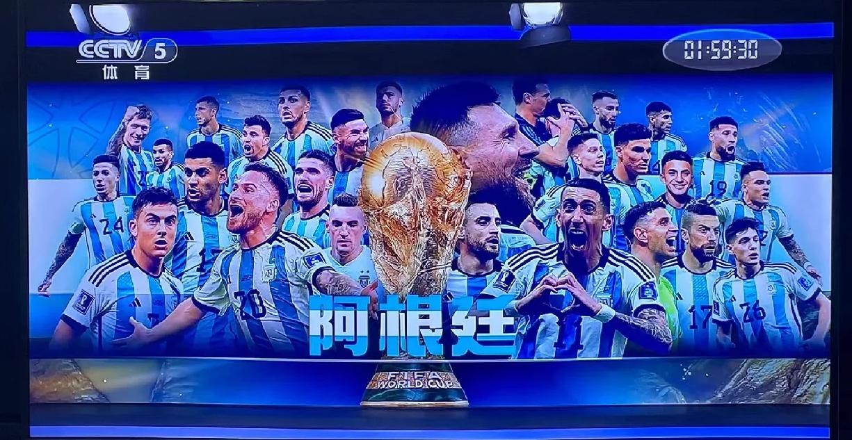 金鹰特攻与烈日裁决在Apex英雄中上演巅峰对决，最终战术得当压制对手，直播间破纪录