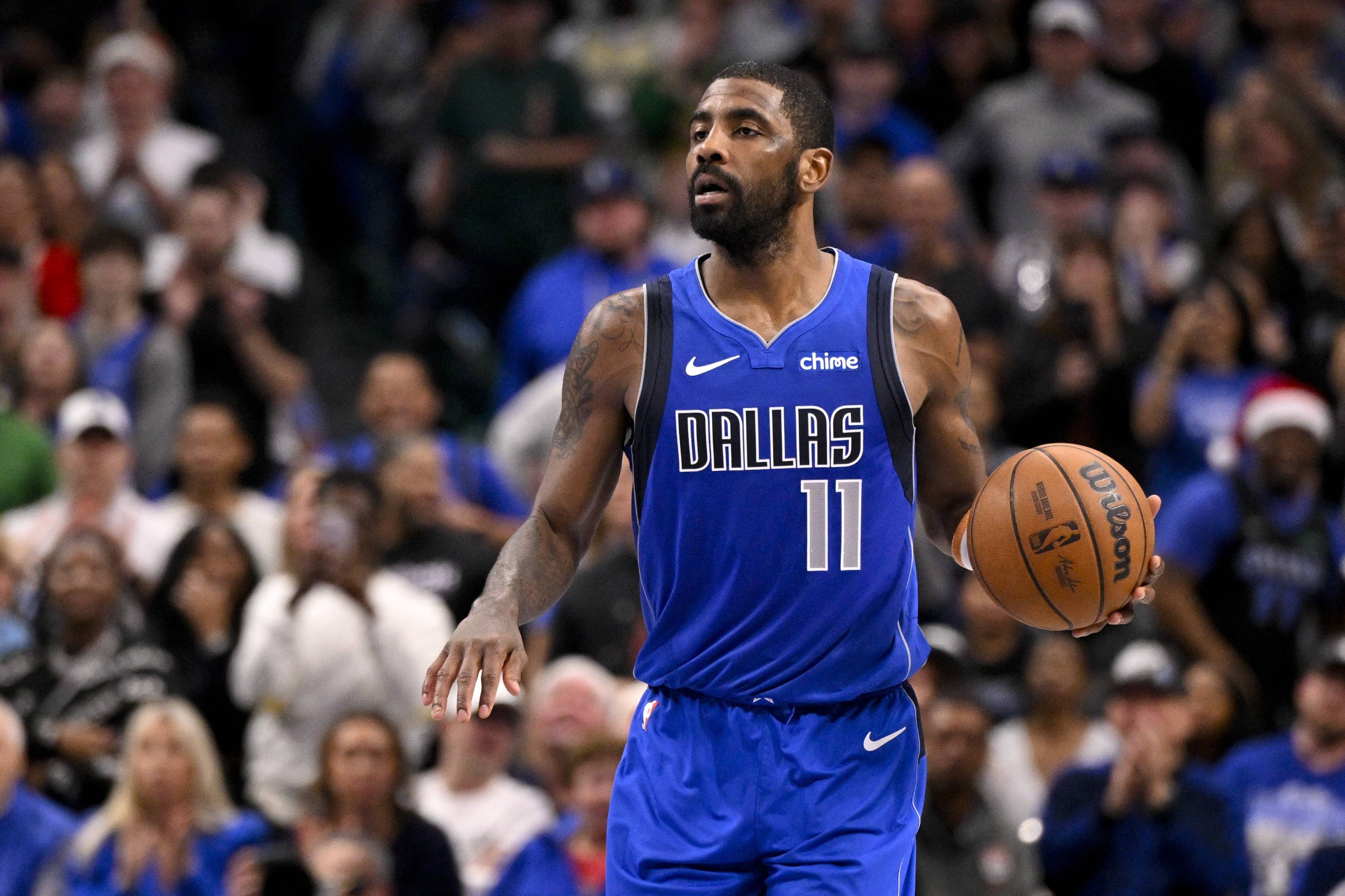 爱游戏体育-NBA：两笔交易达成，欧文降薪助独行侠补强，湖人问价维金斯的简单介绍
