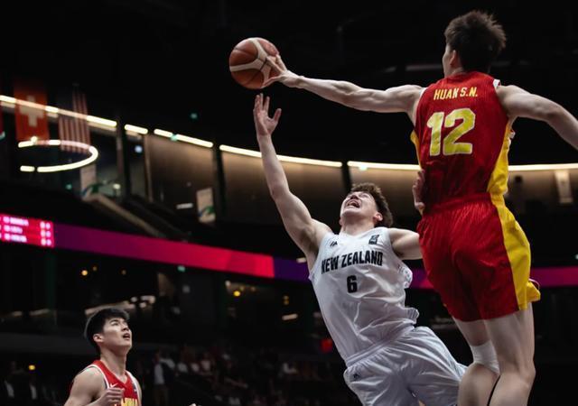 爱游戏体育-中国U19男篮遭三连败输49分淘汰赛对阵新西兰